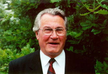 15 theo lacht
